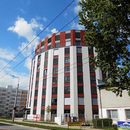 Ubytovaci Zarizeni Koleje Pedagog Чешка Будьовица Екстериор снимка