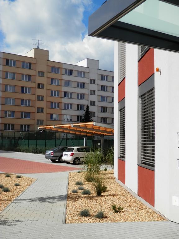 Ubytovaci Zarizeni Koleje Pedagog Чешка Будьовица Екстериор снимка